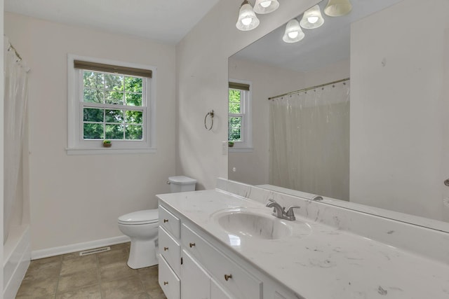 5347 Shady Grove Rd, Morrison, TN 37357 - bathroom featuring baseboards and vanity
