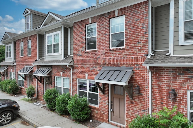 1019 N Maple St Unit 2D, Murfreesboro, TN 37130 - view of front of home featuring brick siding