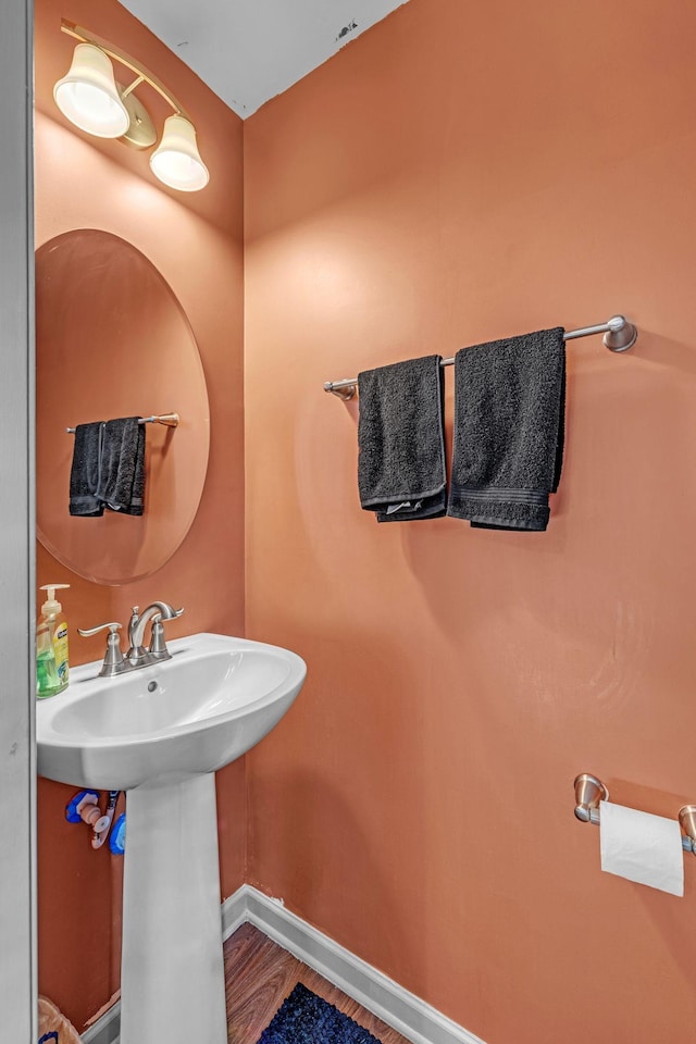 4316 Summercrest Blvd Unit 1020, Antioch, TN 37013 - bathroom with baseboards and wood finished floors