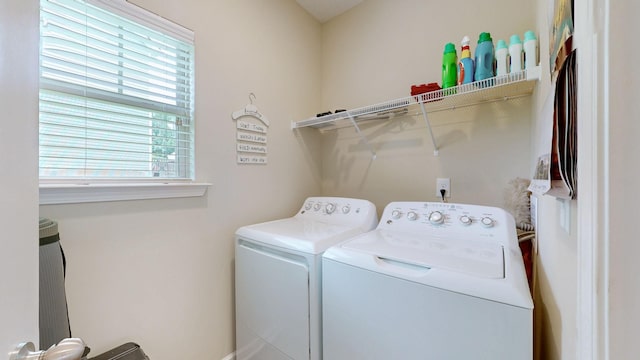 1095 Lady Nashville Dr, Hermitage, TN 37076 - laundry area with independent washer and dryer