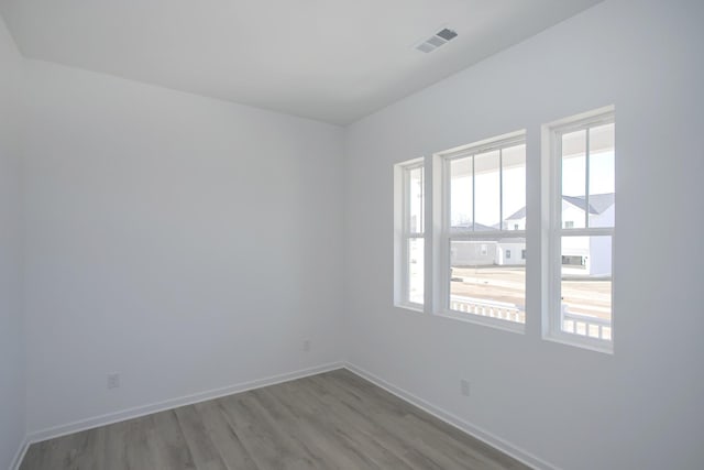 3044 Fernwood Ln, Columbia, TN 38401 - spare room with wood finished floors and baseboards