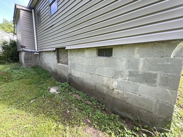 180 Barbee Ave, Ripley, TN 38063 - exterior view of crawl space
