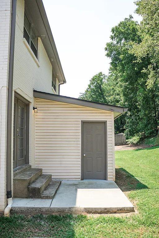 820 Beth Dr, Nashville, TN 37206 - photo 28