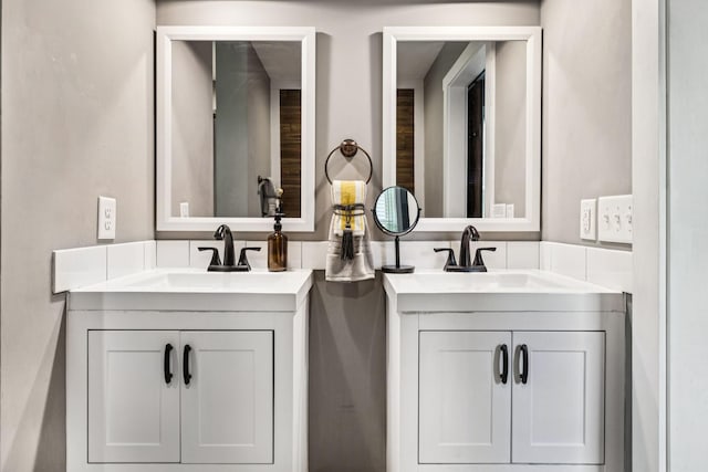 103 N Main St, Springfield, TN 37172 - bathroom featuring vanity