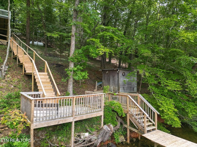 1226 Buzzard Roost Rd, Spring City, TN 37381 - deck with stairs and a shed