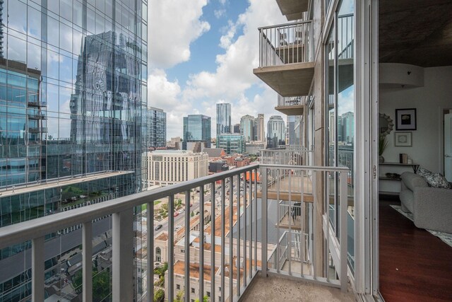 301 Demonbreun St Unit 1701, Nashville, TN 37201 - photo 14