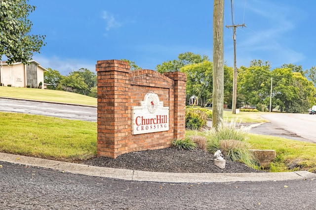 411 Churchill Xing, Madison, TN 37115 - community / neighborhood sign with a lawn