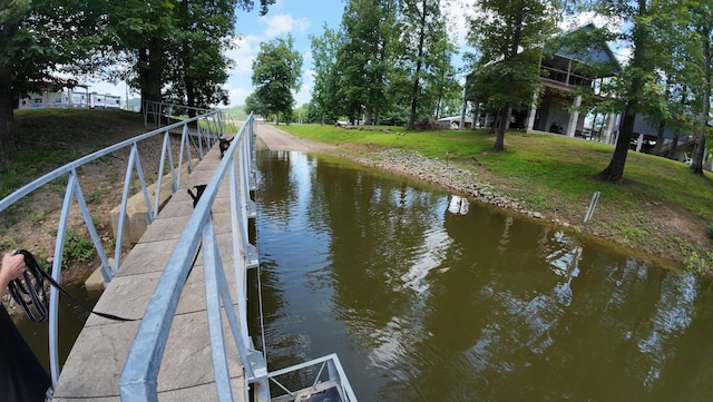 1434 S River Front Dr, Clifton, TN 38425