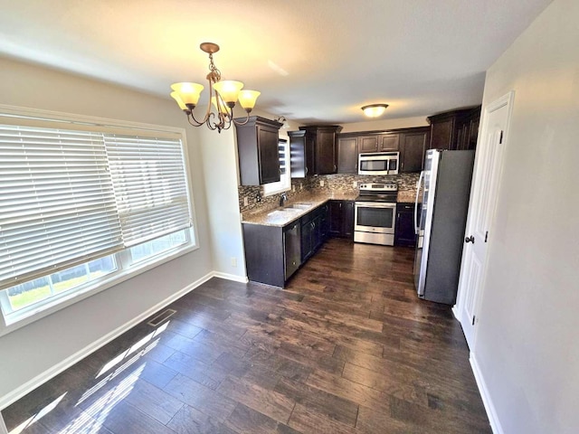 1085 Castlerock Dr, Clarksville, TN 37042 - photo 15