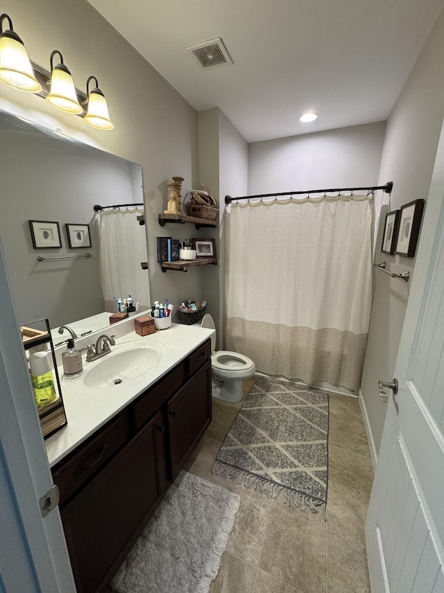 4803 Beryl Dr, Murfreesboro, TN 37128 - bathroom featuring vanity, recessed lighting, and a shower with curtain