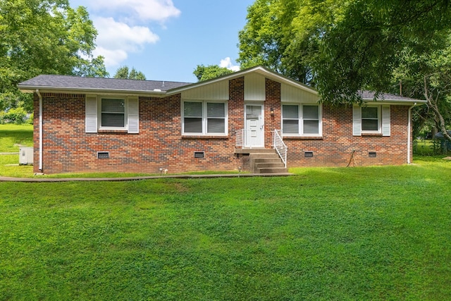 332 Old Dunbar Cave Rd, Clarksville, TN 37043 - view of front of house with crawl space, a front yard, entry steps, and brick siding