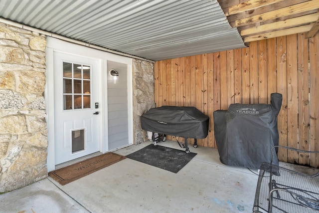4200 Hunters Point Pike, Lebanon, TN 37087 - view of exterior entry featuring stone siding and a patio
