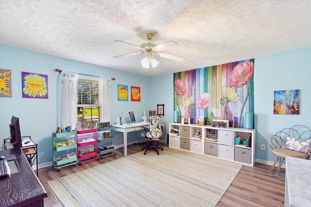 1311 Clifford Dr, Murfreesboro, TN 37129 - office featuring a ceiling fan, wood finished floors, and a textured ceiling