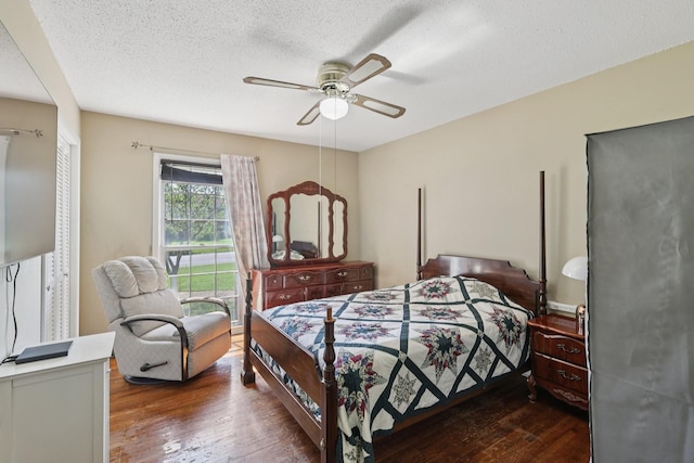 2604 Forest View Dr, Antioch, TN 37013 - bedroom with wood finished floors, a textured ceiling, and a ceiling fan