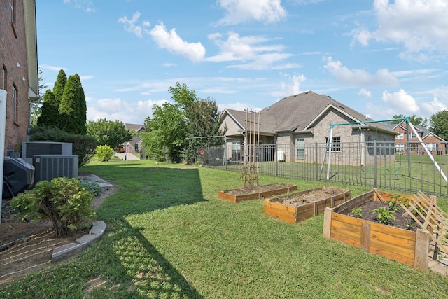 2819 Silver Springs Ct, Murfreesboro, TN 37128 - view of yard featuring a garden