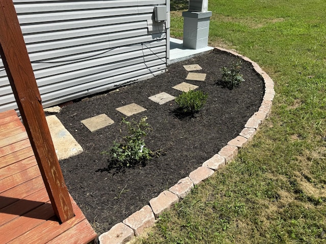 418 W 3rd St, Columbia, TN 38401 - view of green lawn