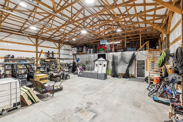 2427 Green Valley Rd, Lafayette, TN 37083 - garage featuring a workshop area