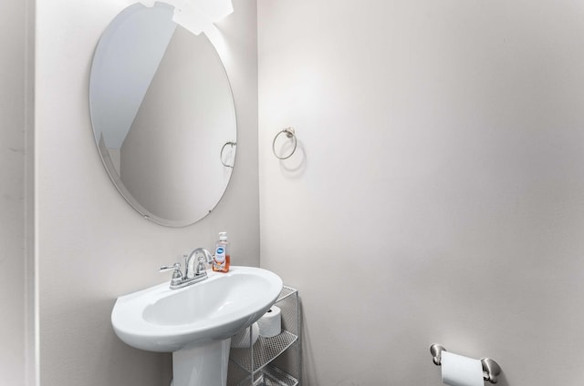 4316 Summercrest Blvd Unit 104, Antioch, TN 37013 - bathroom with a sink