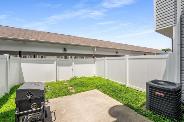4316 Summercrest Blvd Unit 104, Antioch, TN 37013 - fenced backyard with a patio area and grilling area