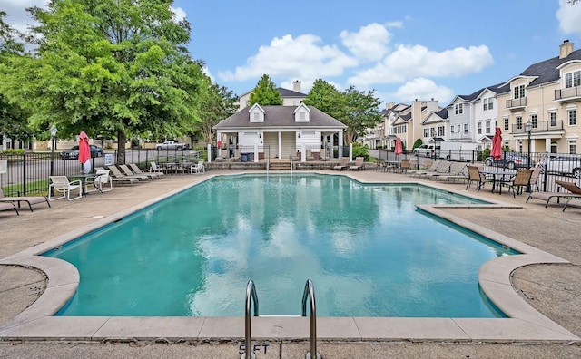 4316 Summercrest Blvd Unit 104, Antioch, TN 37013 - community pool featuring a patio area and a residential view