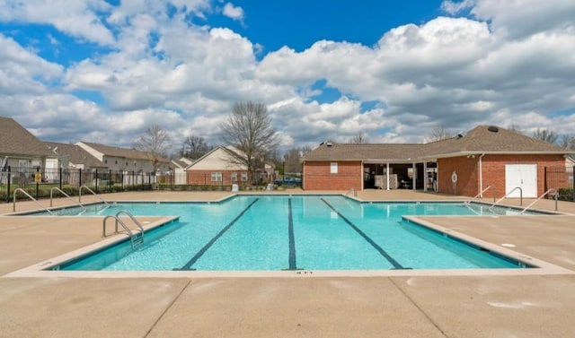 1101 Downs Blvd Unit 112, Franklin, TN 37064 - community pool with a patio