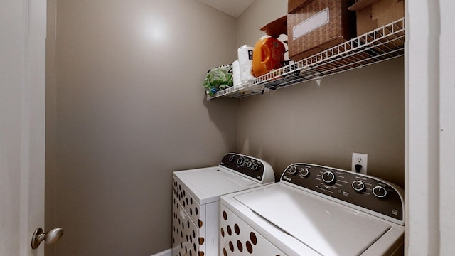 5142 Reagan Dr, Murfreesboro, TN 37129 - washroom featuring independent washer and dryer