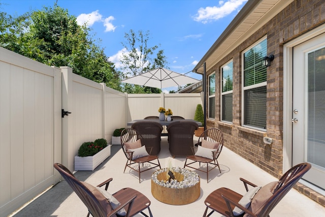 2129 Halfmoon Way, Murfreesboro, TN 37130 - fenced backyard featuring outdoor dining space and a patio