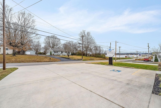 805 N Chancery St, Mcminnville, TN 37110 - view of road