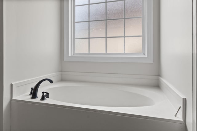 630 Black Horse Pkwy, Franklin, TN 37069 - full bath featuring a garden tub