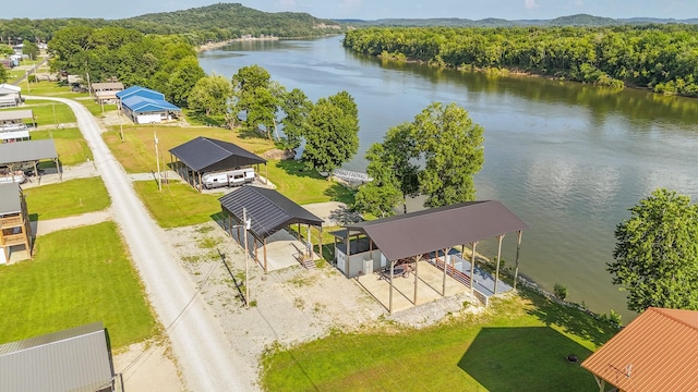 1085 Wc Pickett Rd, Clifton, TN 38425