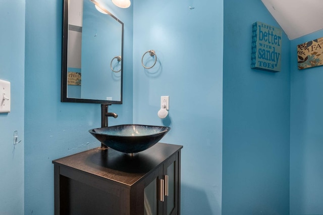 3116 Mapleside Ln, Murfreesboro, TN 37128 - bathroom featuring vanity and lofted ceiling