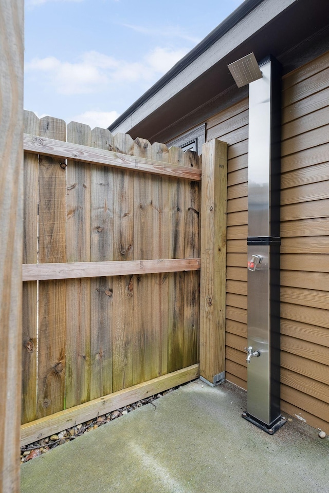 1470 Tyne Blvd, Nashville, TN 37215 - view of gate