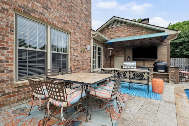 1470 Tyne Blvd, Nashville, TN 37215 - view of patio with an outdoor kitchen and outdoor dining area