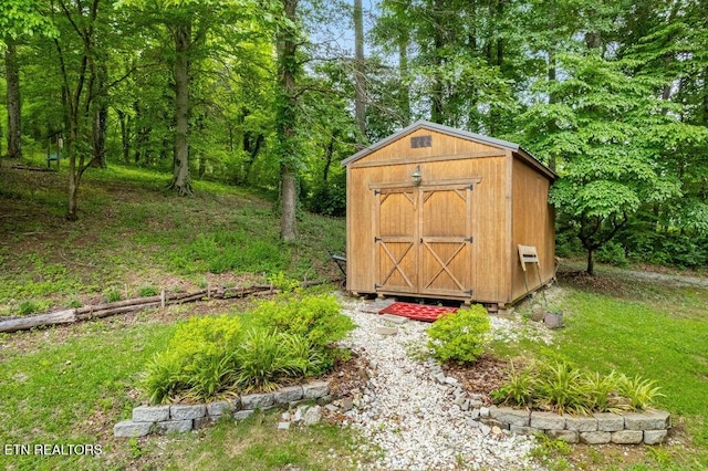 1829 Dutch Valley Rd, Clinton, TN 37716 - photo 4