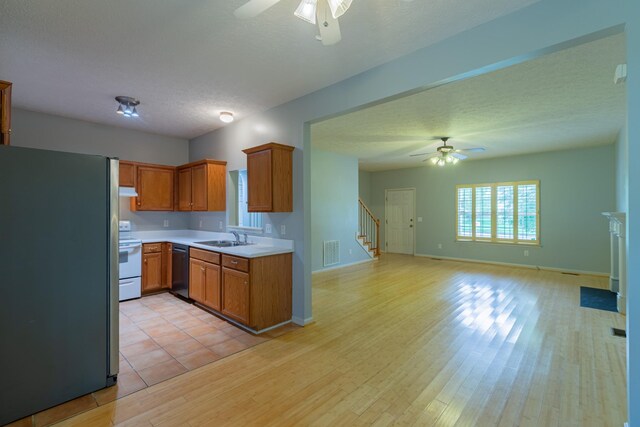 1313 Lady Ct, Nashville, TN 37214 - photo 11