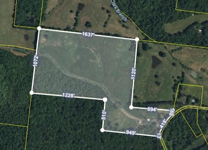450 Wolf Pit Rd, Erin, TN 37061 - map / location featuring property parcel outlined