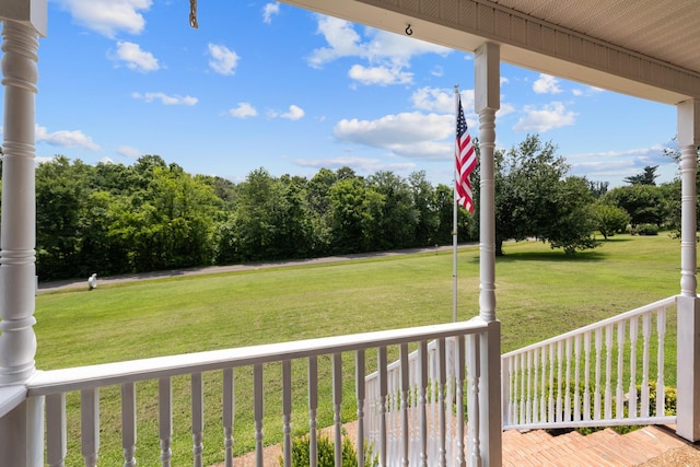 2007 New Castle Rd, Spring Hill, TN 37174 - view of grassy yard featuring covered porch
