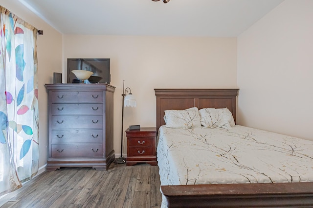 5334 Shelbyville Pike, Christiana, TN 37037 - bedroom featuring wood finished floors and baseboards