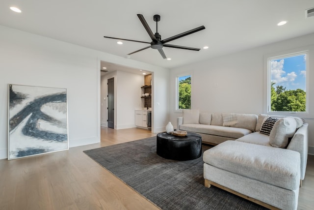 2118 Cliff Dr, Nashville, TN 37218 - living area featuring a ceiling fan, light wood finished floors, and recessed lighting