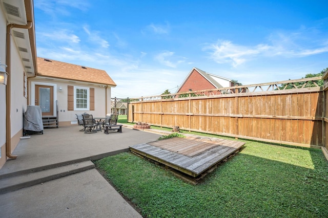 2606 Battleground Dr, Murfreesboro, TN 37129 - fenced backyard with entry steps, a patio, and a deck
