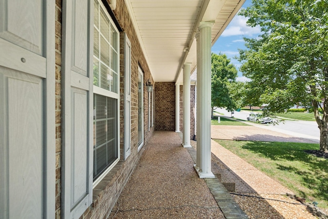 6014 Thrush Ct, Spring Hill, TN 37174 - view of covered porch
