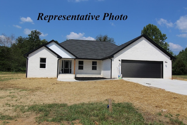 440 Oak Point Dr, Lexington, TN 38351 - photo 1