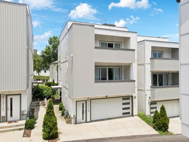 1011B 12th Ave N, Nashville, TN 37208 - photo 1