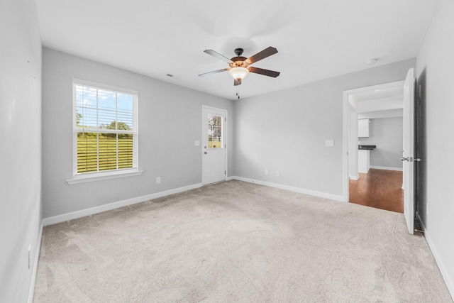 109 Tindell Ln, Columbia, TN 38401 - empty room with ceiling fan, carpet floors, and a smoke detector