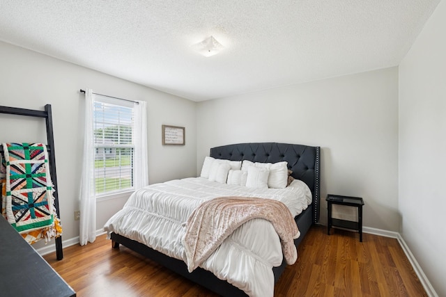 3114 Penny Ln, Murfreesboro, TN 37130 - bedroom featuring wood finished floors and a textured ceiling