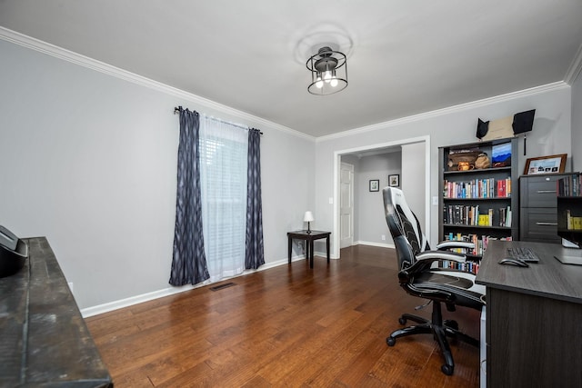 1002 Sunset Ave, Murfreesboro, TN 37129 - home office featuring crown molding, wood finished floors, and built in features