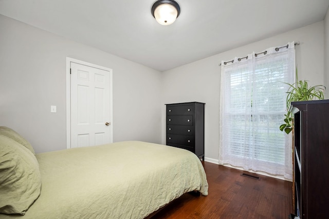1002 Sunset Ave, Murfreesboro, TN 37129 - bedroom with dark wood-style floors