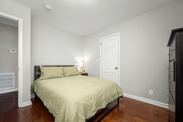 1002 Sunset Ave, Murfreesboro, TN 37129 - bedroom with baseboards and wood finished floors