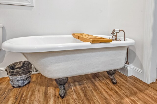 116 Skyview Dr, Columbia, TN 38401 - full bath featuring a soaking tub