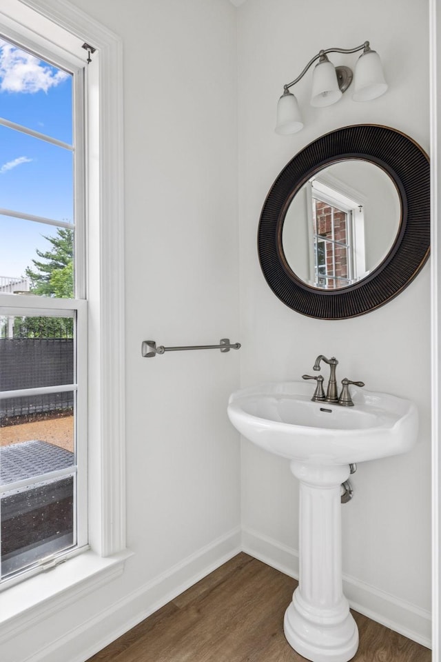 140 Ormesby Pl, Franklin, TN 37064 - bathroom featuring wood finished floors and healthy amount of natural light